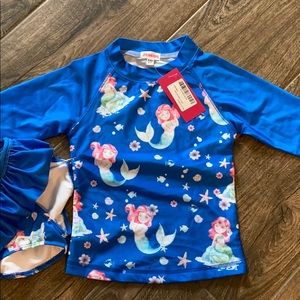 NWT Jeskids Girls Rashguard set